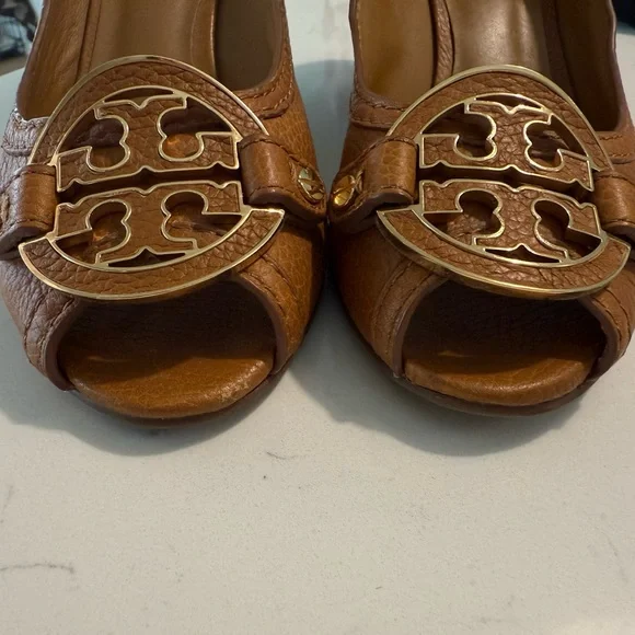 Tory Burch Tan Peep-Toe Heels - Picture 5 of 10